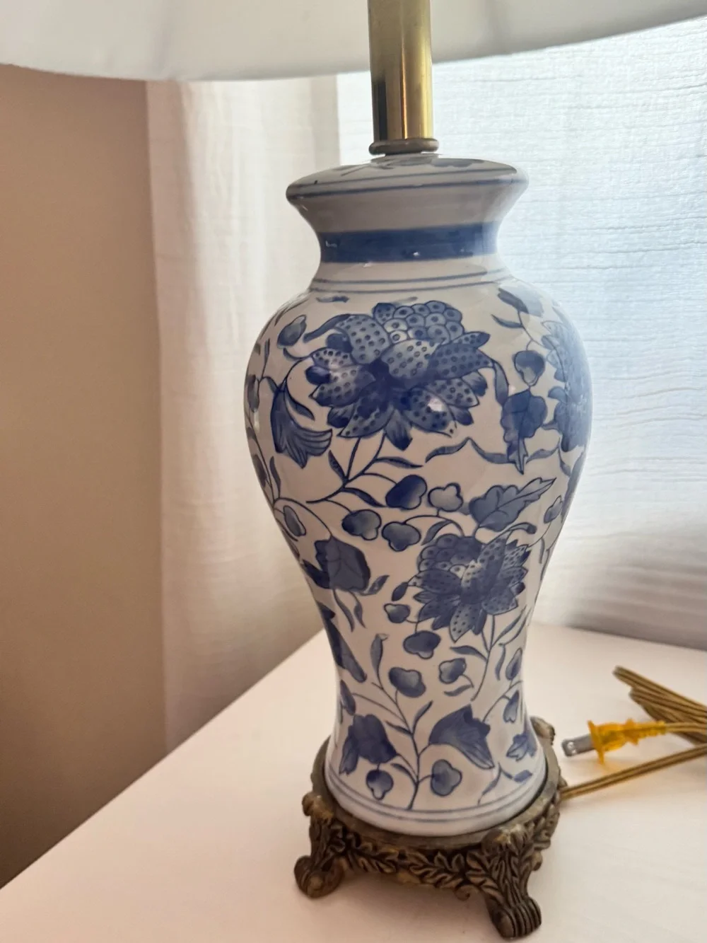 Vintage MCM Blue and White Floral Ceramic Table Lamp - Unbranded